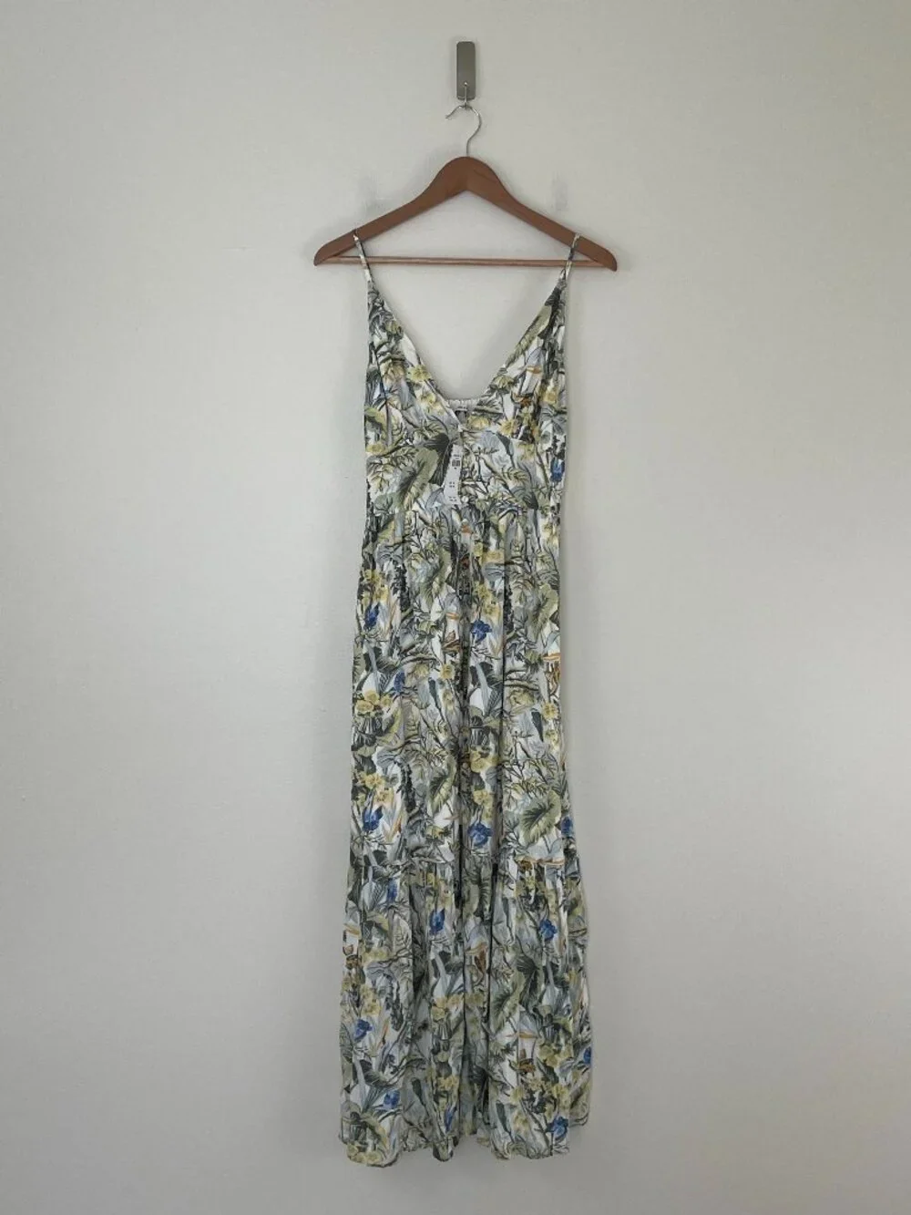 abercrombie linen maxi dress Women's Premium Linen High-Neck Maxi Dress in Vegetable Print | Size XS PETITE